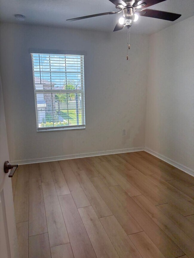 Building Photo - 14442 Editors Note St