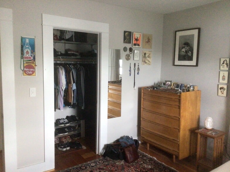 Building Photo - 1615 SE 37th Ave