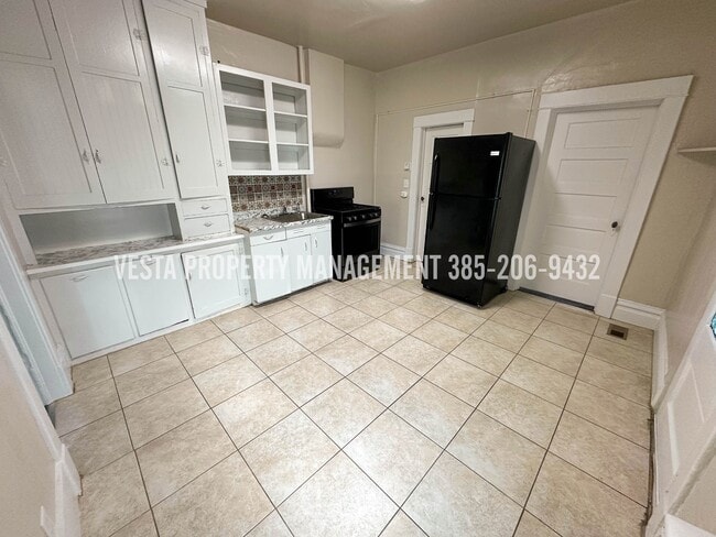 Building Photo - 538 30th St
