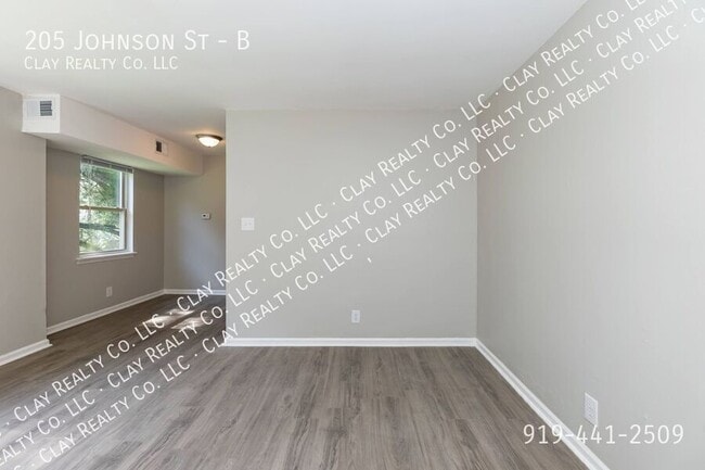 Building Photo - 205 Johnson St