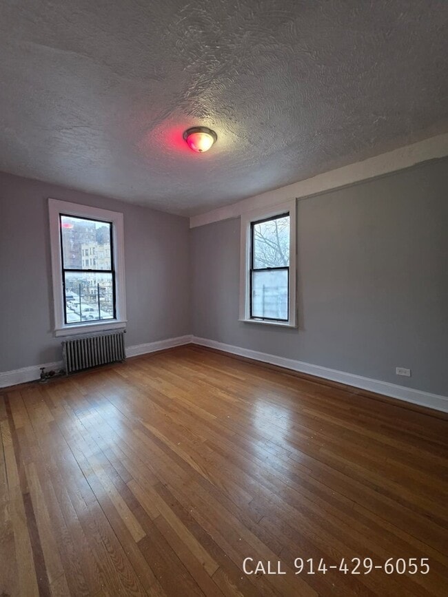 Building Photo - 15 Locust Hill Ave