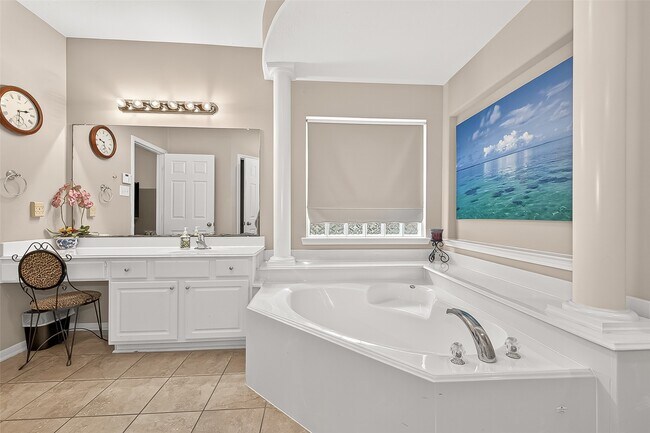 Building Photo - 6003 Dover Creek Ln