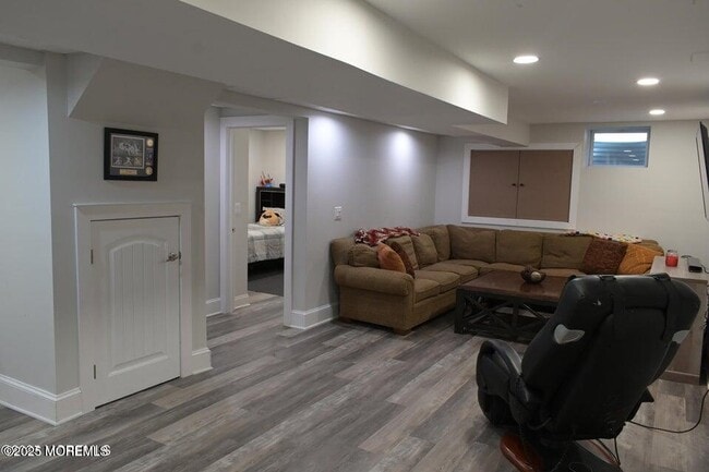 Building Photo - 1439 Oakwood Hollow Ln