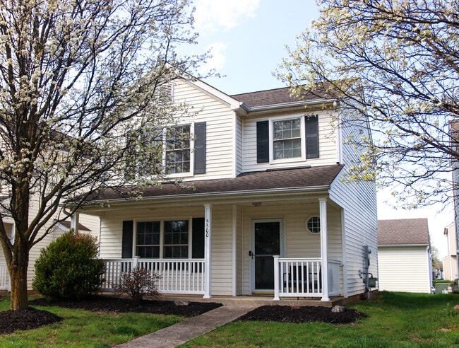 Primary Photo - 5500 Glendalough St