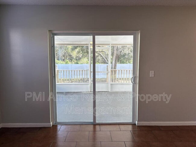 Building Photo - 4009 Forecast Dr