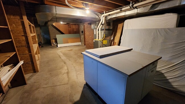 Building Photo - Spacious 4-Bedroom Home with Bonus Room, 3-Season Porch & Private Backyard