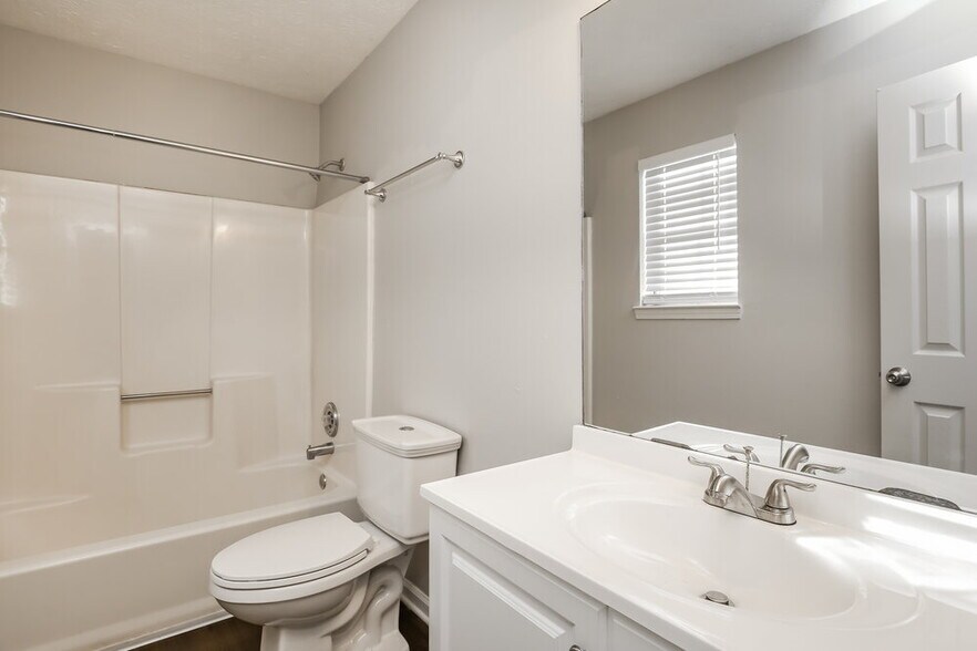 Building Photo - 173 Colemans Bluff Dr