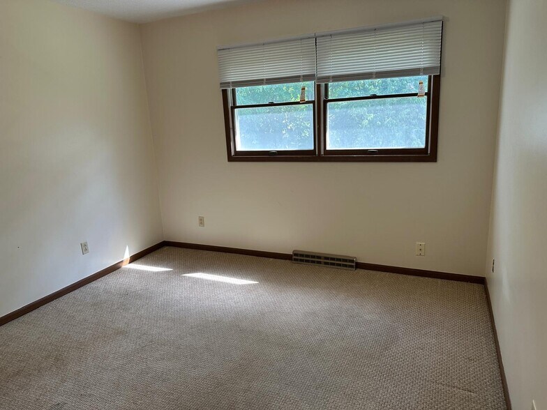 Building Photo - 2504 Haviland Ct