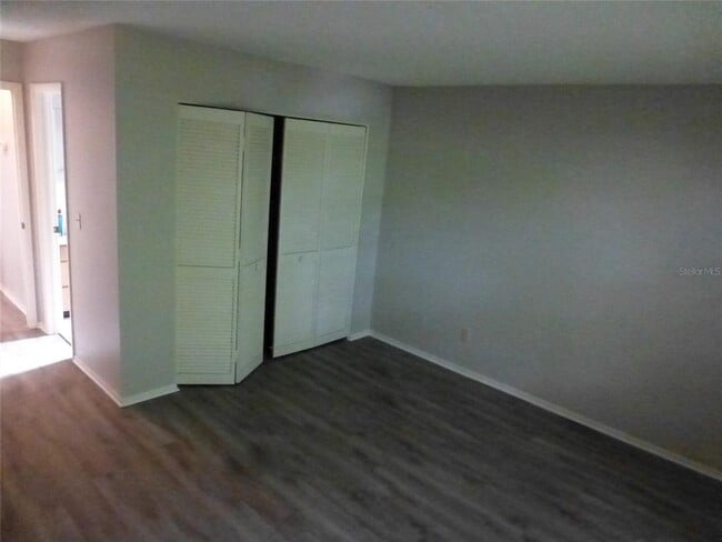 Building Photo - 2822 Whitehall Dr