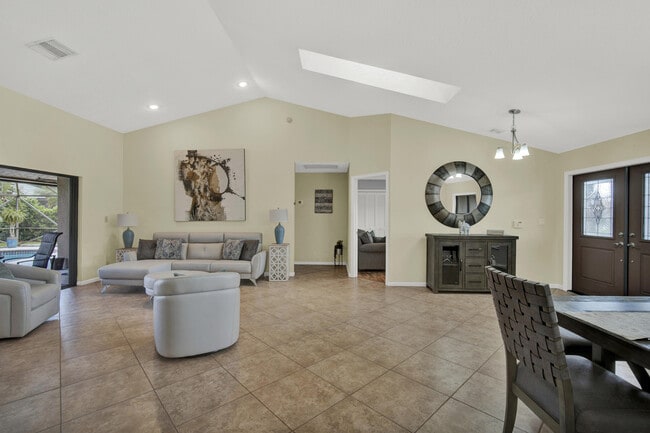 Building Photo - 1835 Staimford Cir