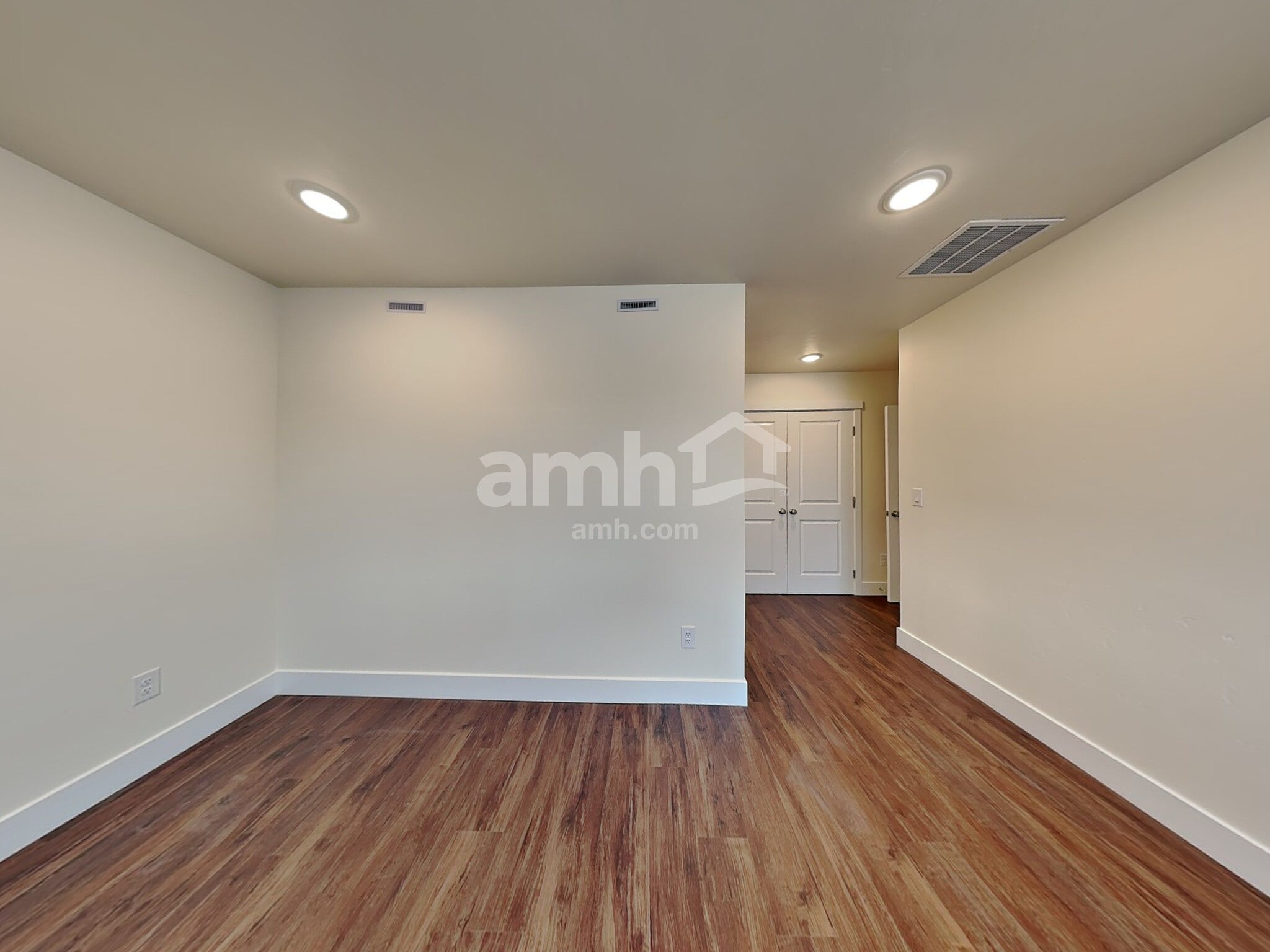 Building Photo - 11468 W Mesquite St