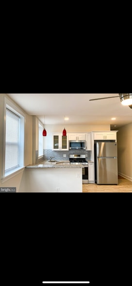 Kitchen - 5245 Pennsgrove St