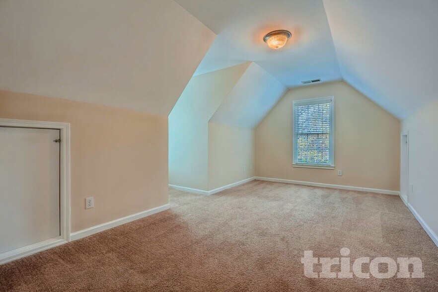 Building Photo - 1231 Brentwood Ct