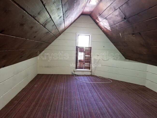 Building Photo - 50 Winslow Ave