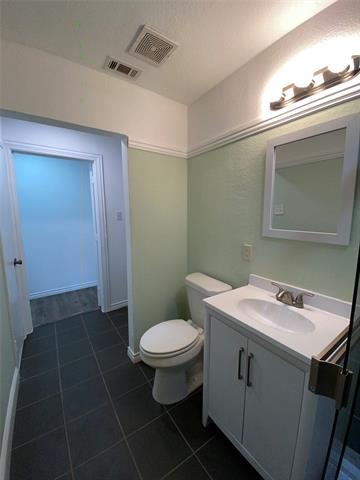 Building Photo - 145 Gordon Dr