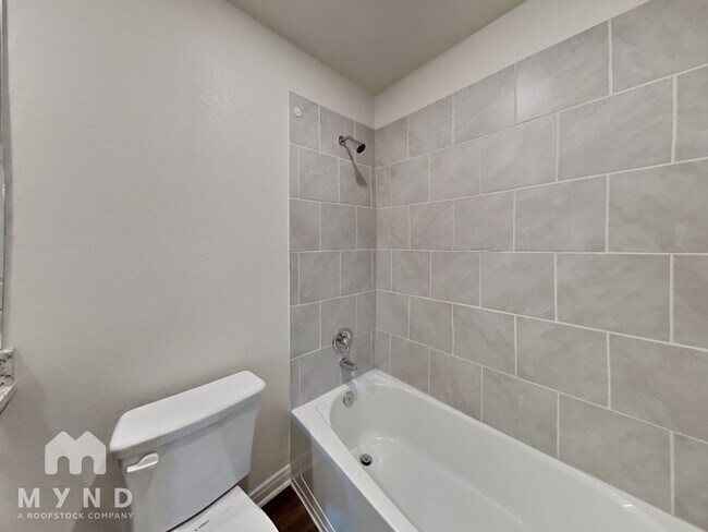 Building Photo - 12061 Latour Vly