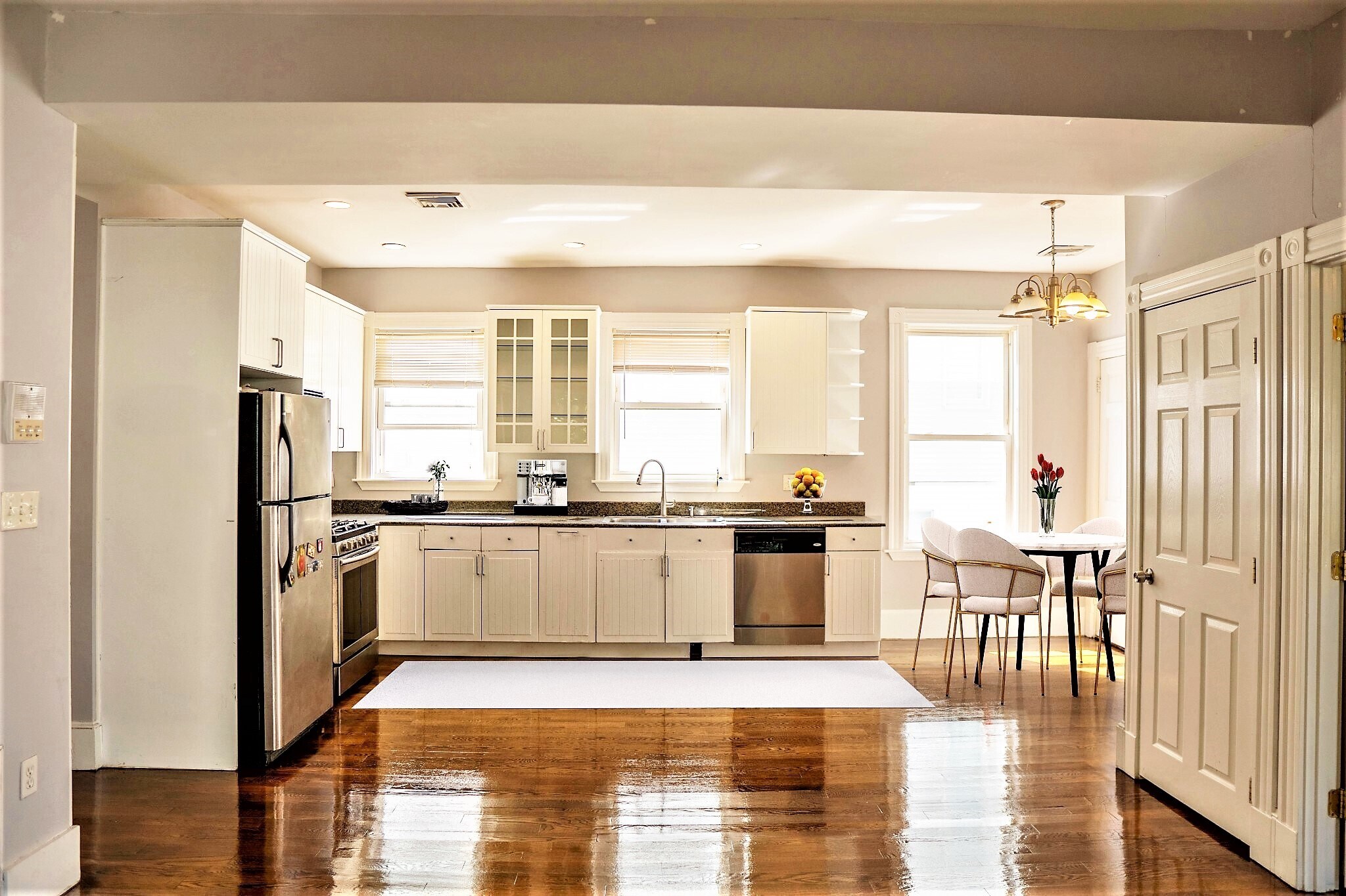 Building Photo - 19 Parker Hill Ave