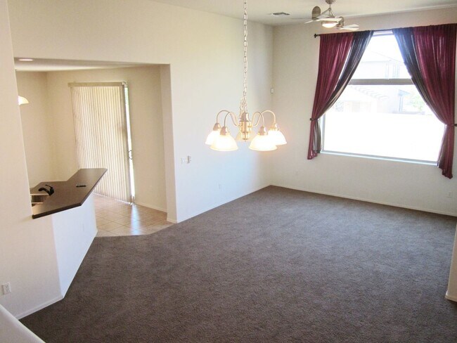 Building Photo - 10414 S Painted Mare Dr