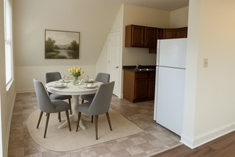 Building Photo - 613 Fremont St