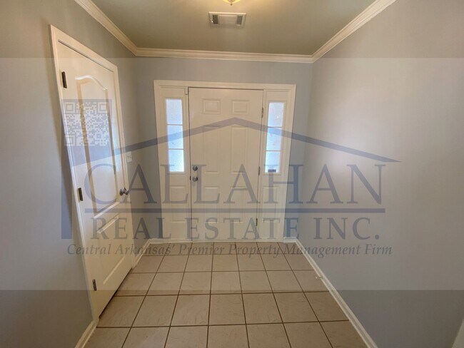 Building Photo - 158 Ridgeland Dr