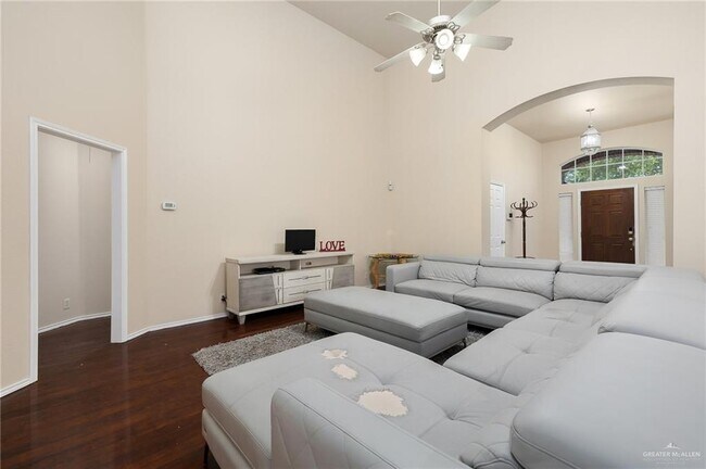 Building Photo - 3400 San Angelo St