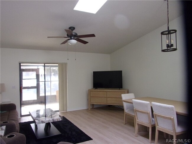 Building Photo - 876 Pritchard Island Rd