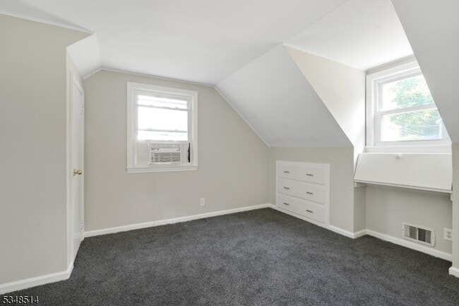 Building Photo - 51 Evergreen Rd