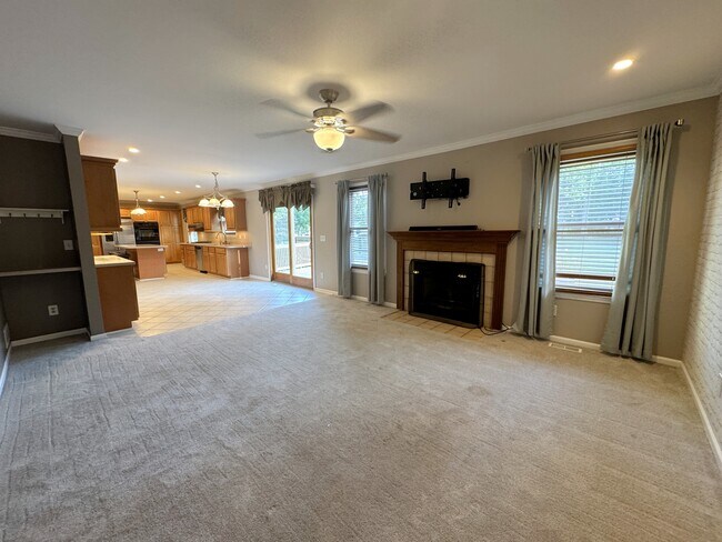Building Photo - 5429 Bluebell Ct