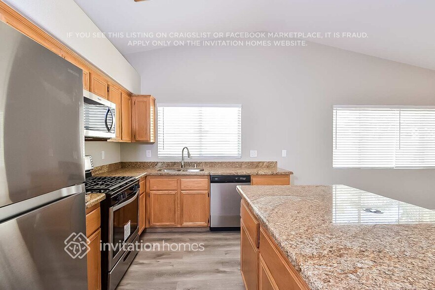 Building Photo - 5228 French Lavender St