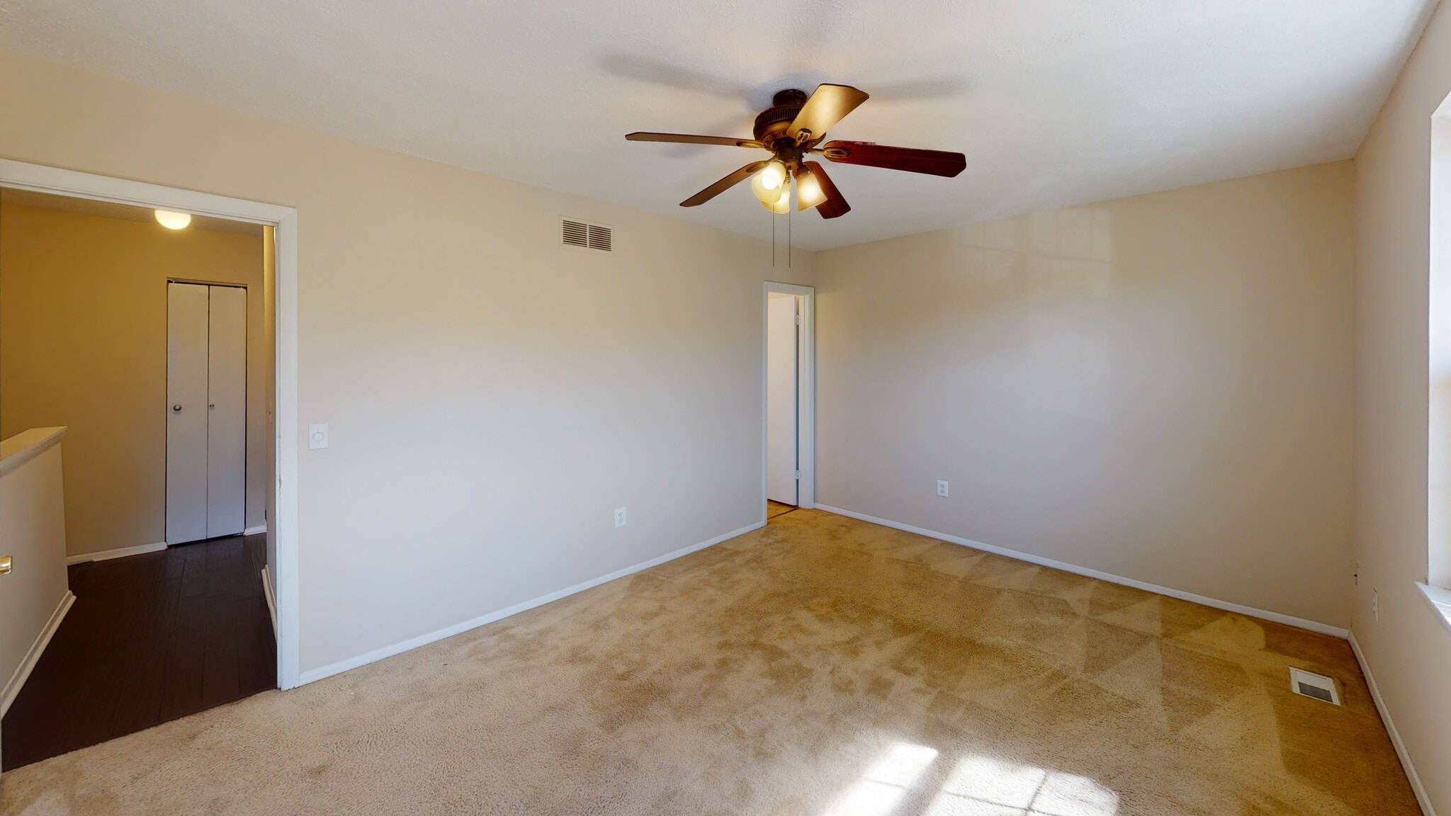 Building Photo - 6 Blue Sky Dr