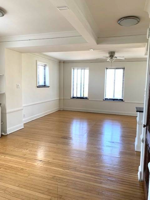 3 Bed - 1.5 Bath Living Area - Viking