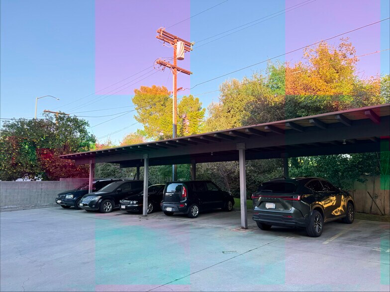 Building Photo - 4524 Tujunga Ave