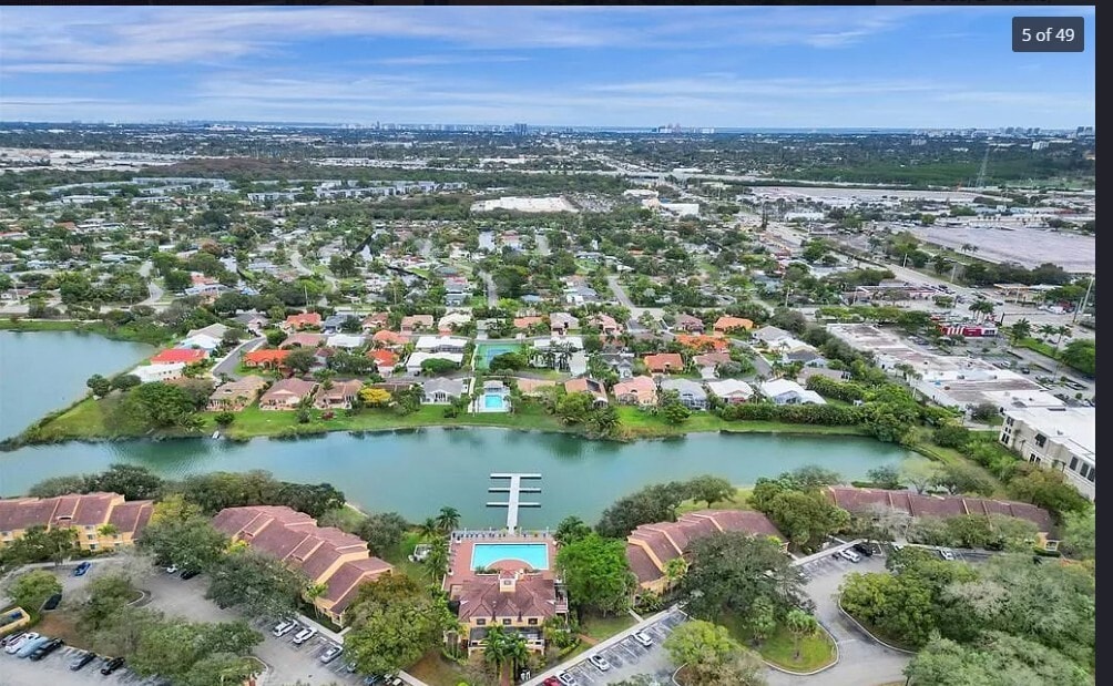 Building Photo - 2405 NW 33rd St