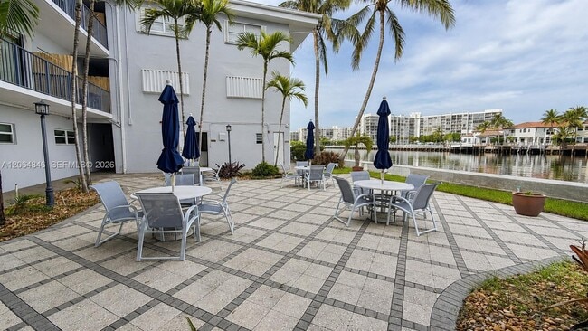Building Photo - 2600 S Ocean Dr