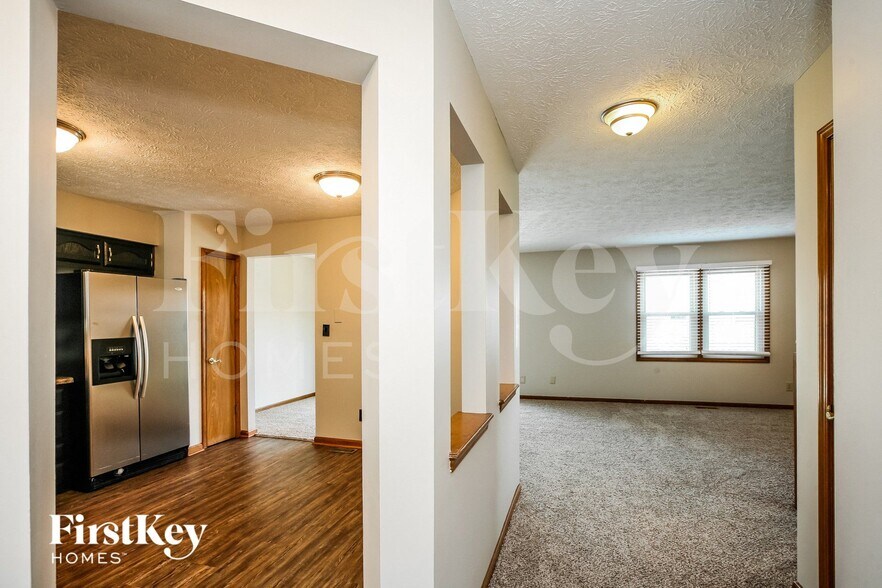 Building Photo - 6135 Pillory Dr