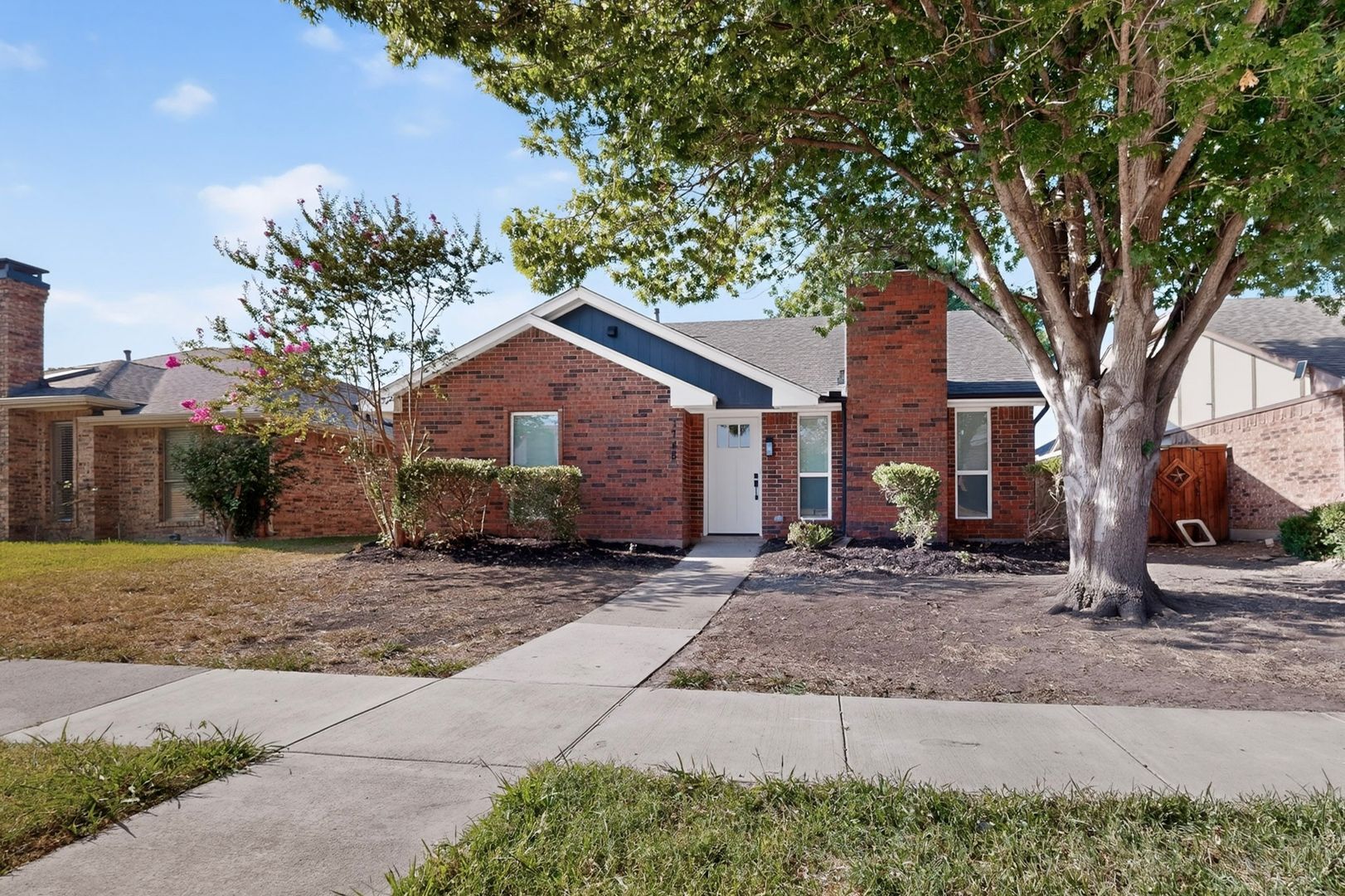 Building Photo - 1748 St James Dr