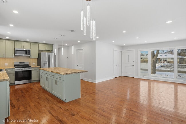 Building Photo - 505 Geronimo St