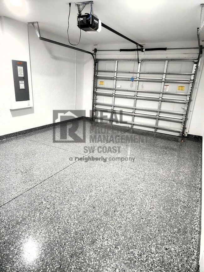 Building Photo - 2906 68th St W