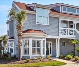 Building Photo - Mariner's Pointe
