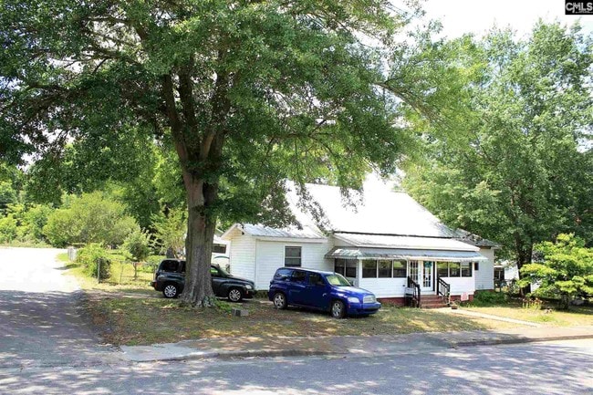 Primary Photo - 116 Timmerman St