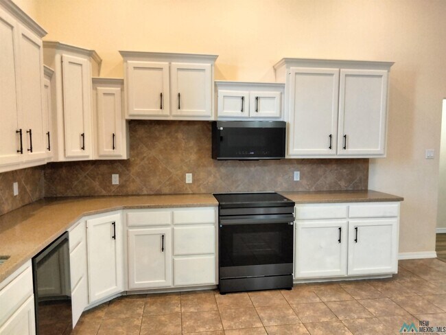 Building Photo - 2620 Fred Daugherty Dr