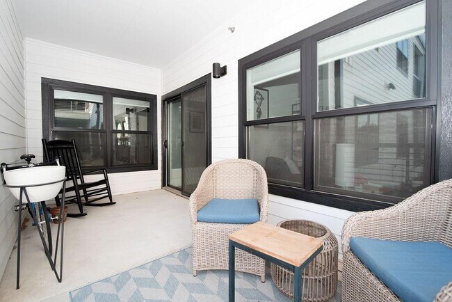 Building Photo - 3101 Govalle Ave