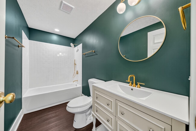 Building Photo - 2807 Beacon Ave