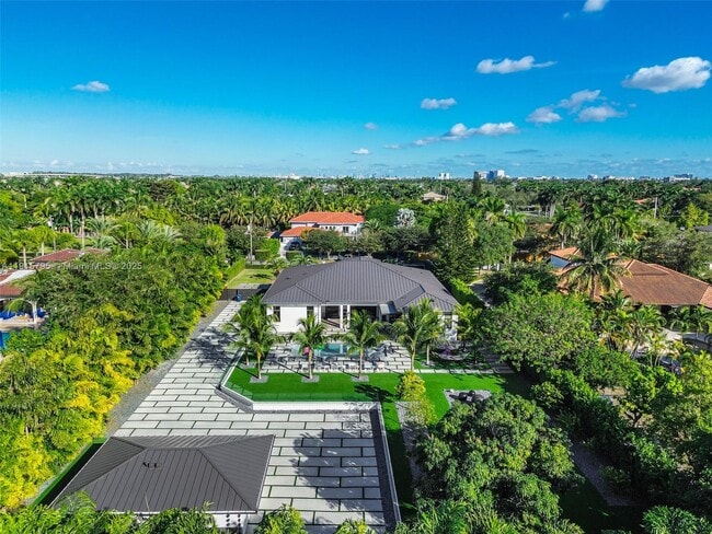 Building Photo - 250 NW 129th Ave