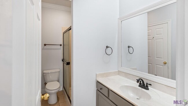 Building Photo - 4464 Highland Rd