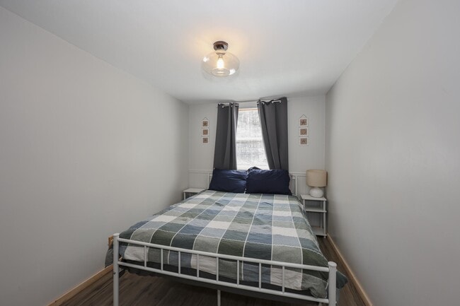 Building Photo - 40 Chemung Rd