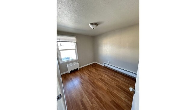 Building Photo - 1303 W 23rd Ave