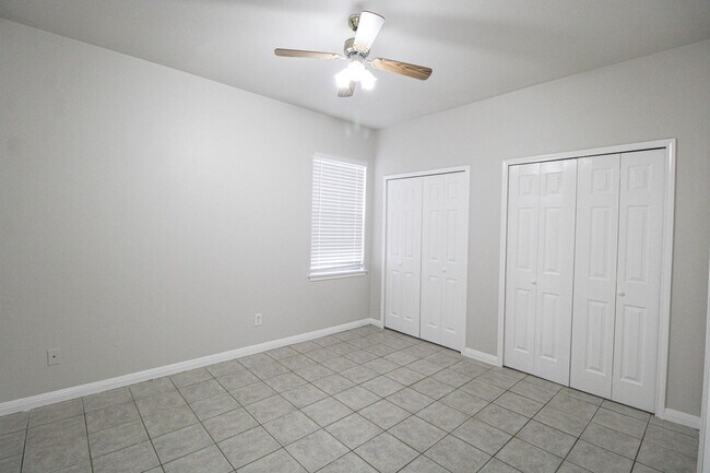 Building Photo - 530 Dukeway Dr