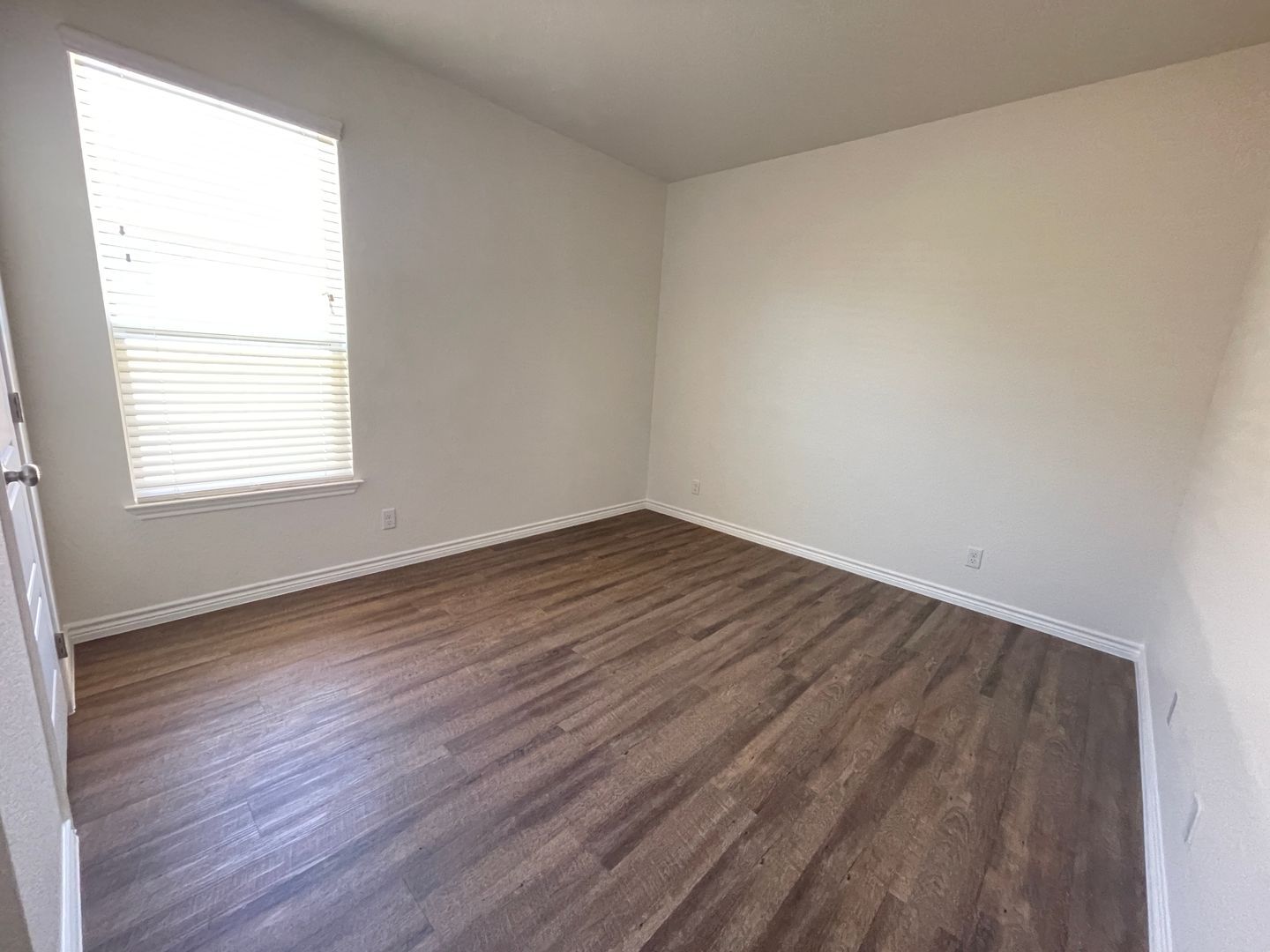 Building Photo - 1107 Carlsberg Dr