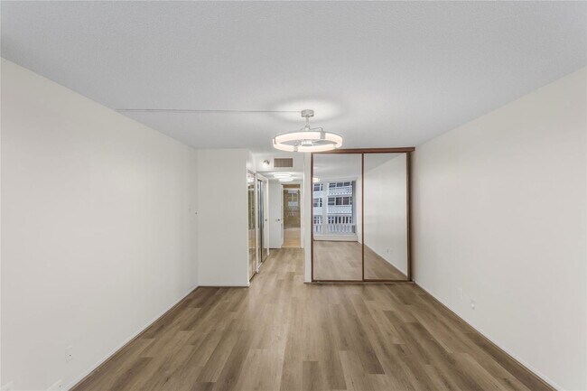 Building Photo - 4020 Galt Ocean Dr